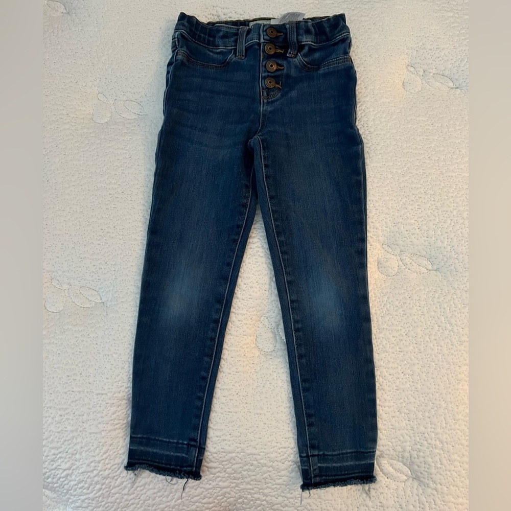 OshKosh denim skinny jeans. Size 6/6x. Great condition.  Like new.